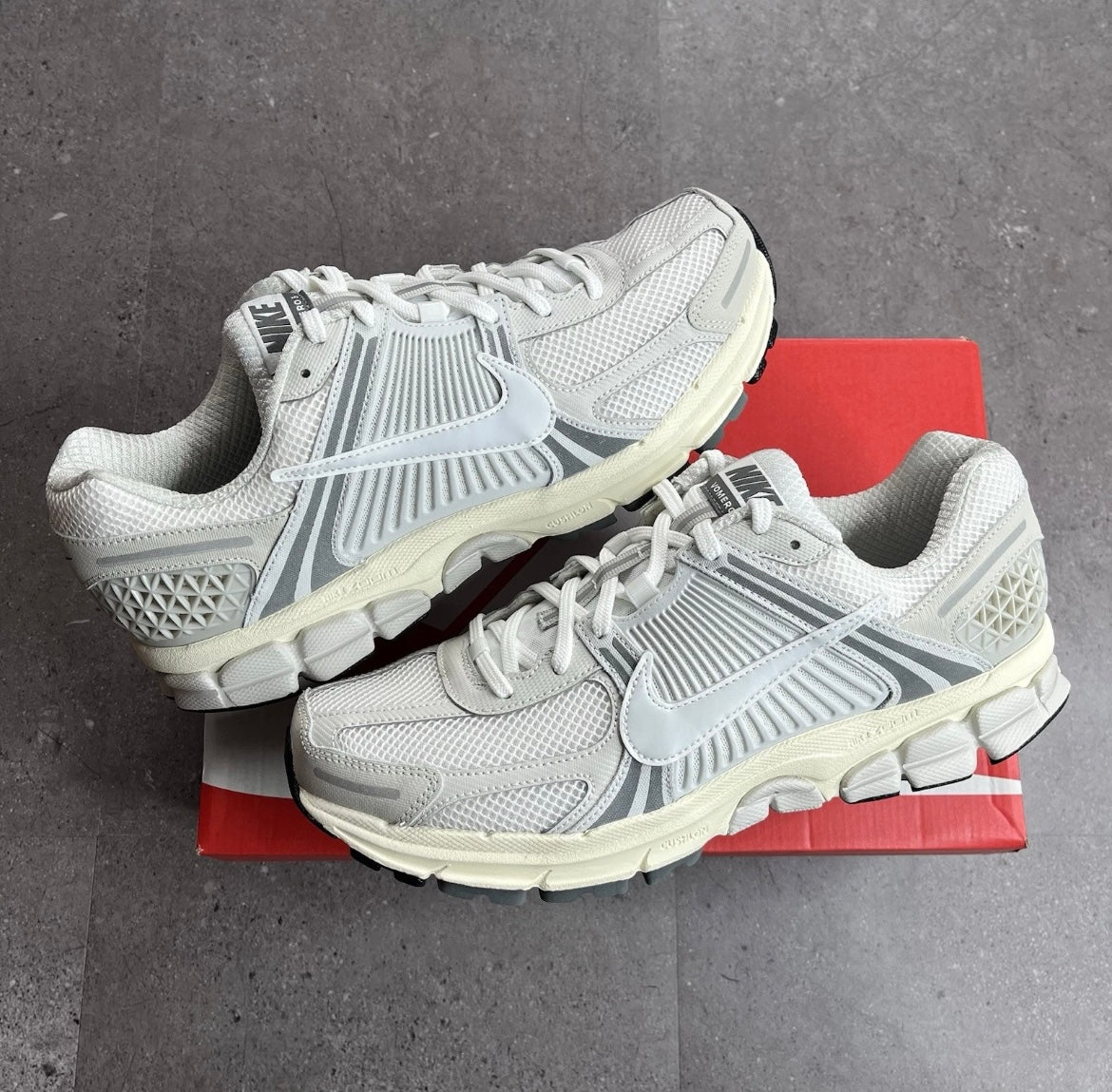 Nike Vomero 5 ‘platinum tilt’