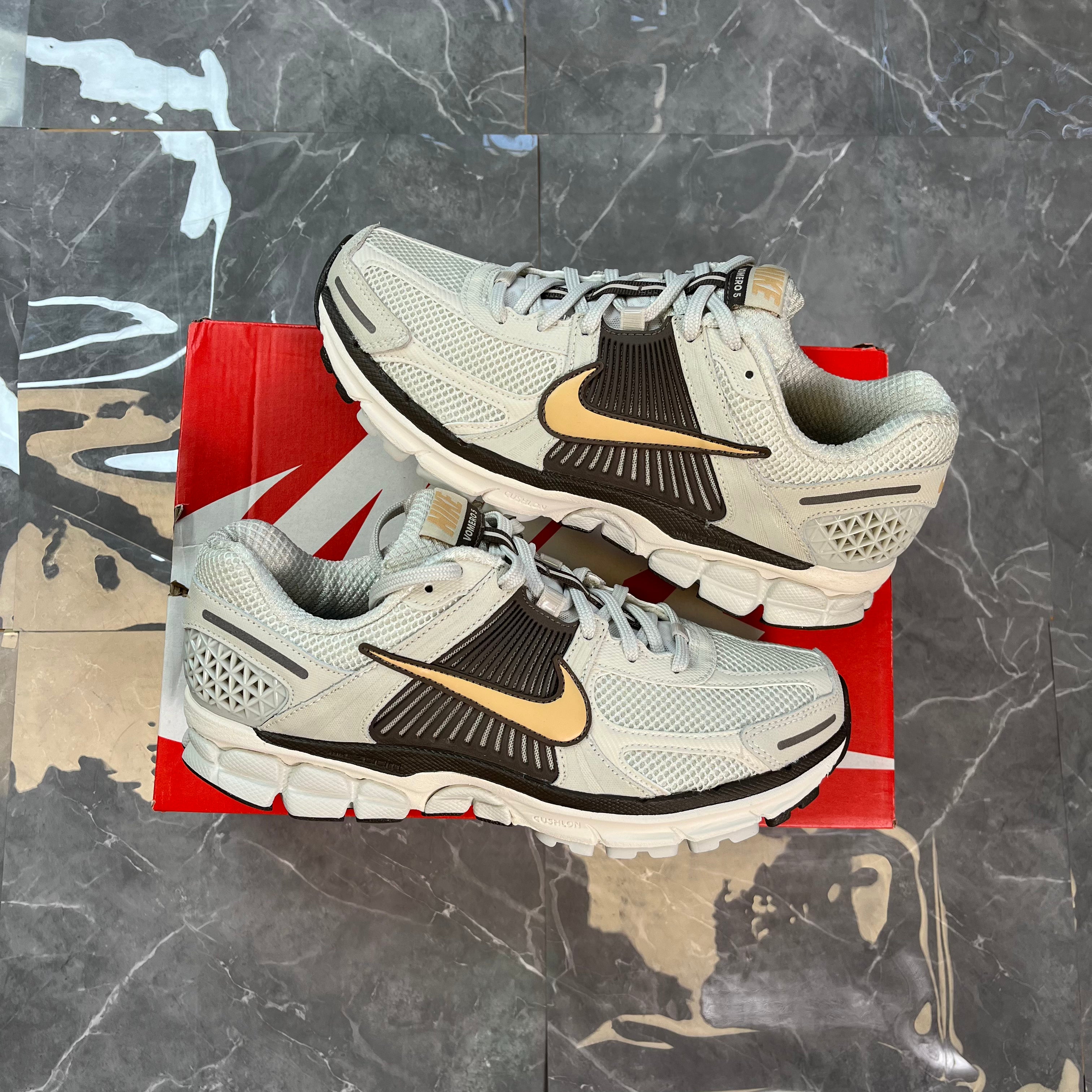 Nike Wmns Zoom Vomero 5 'Light Bone Sesame'