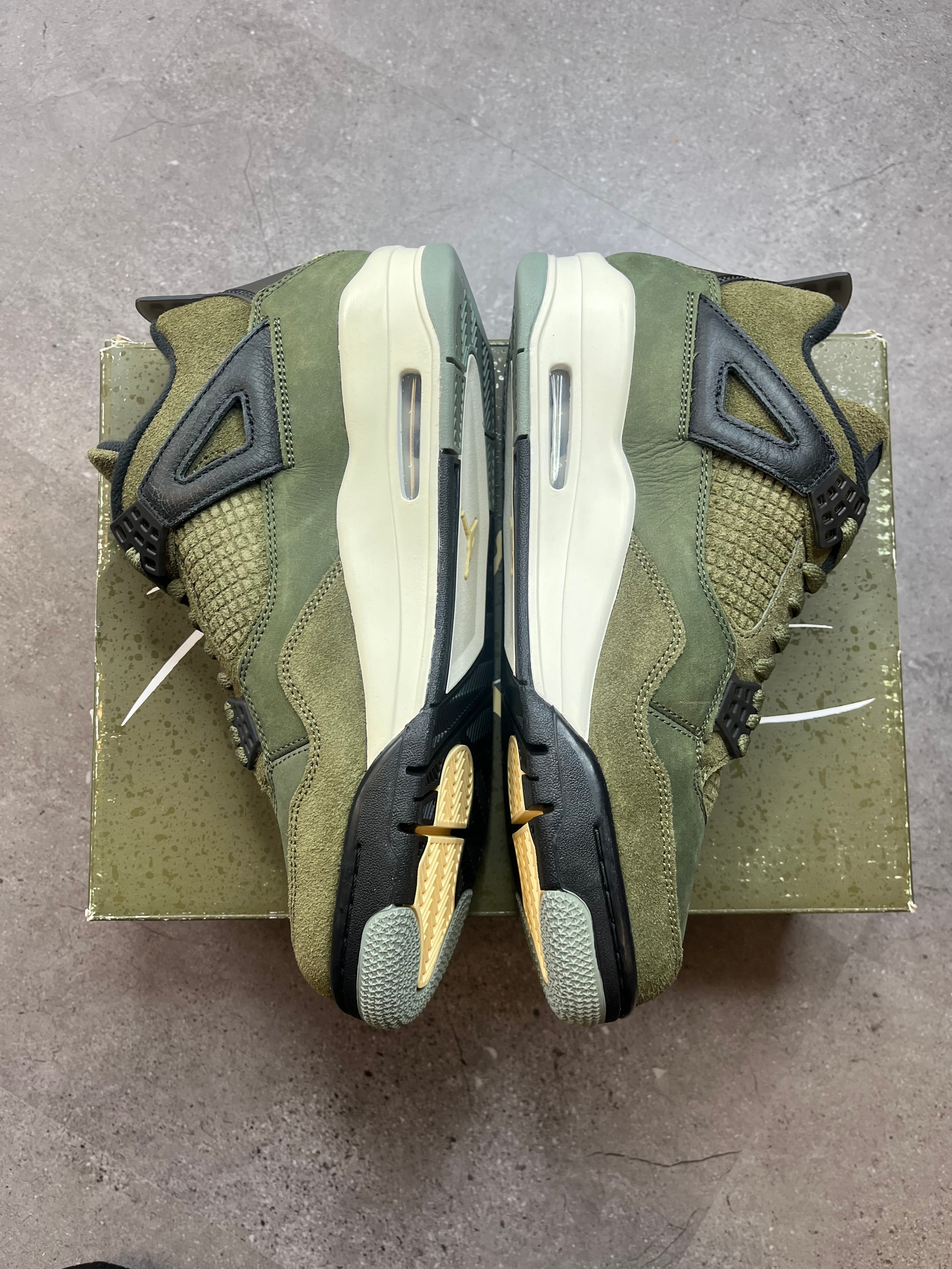 Air Jordan 4 Craft Olive