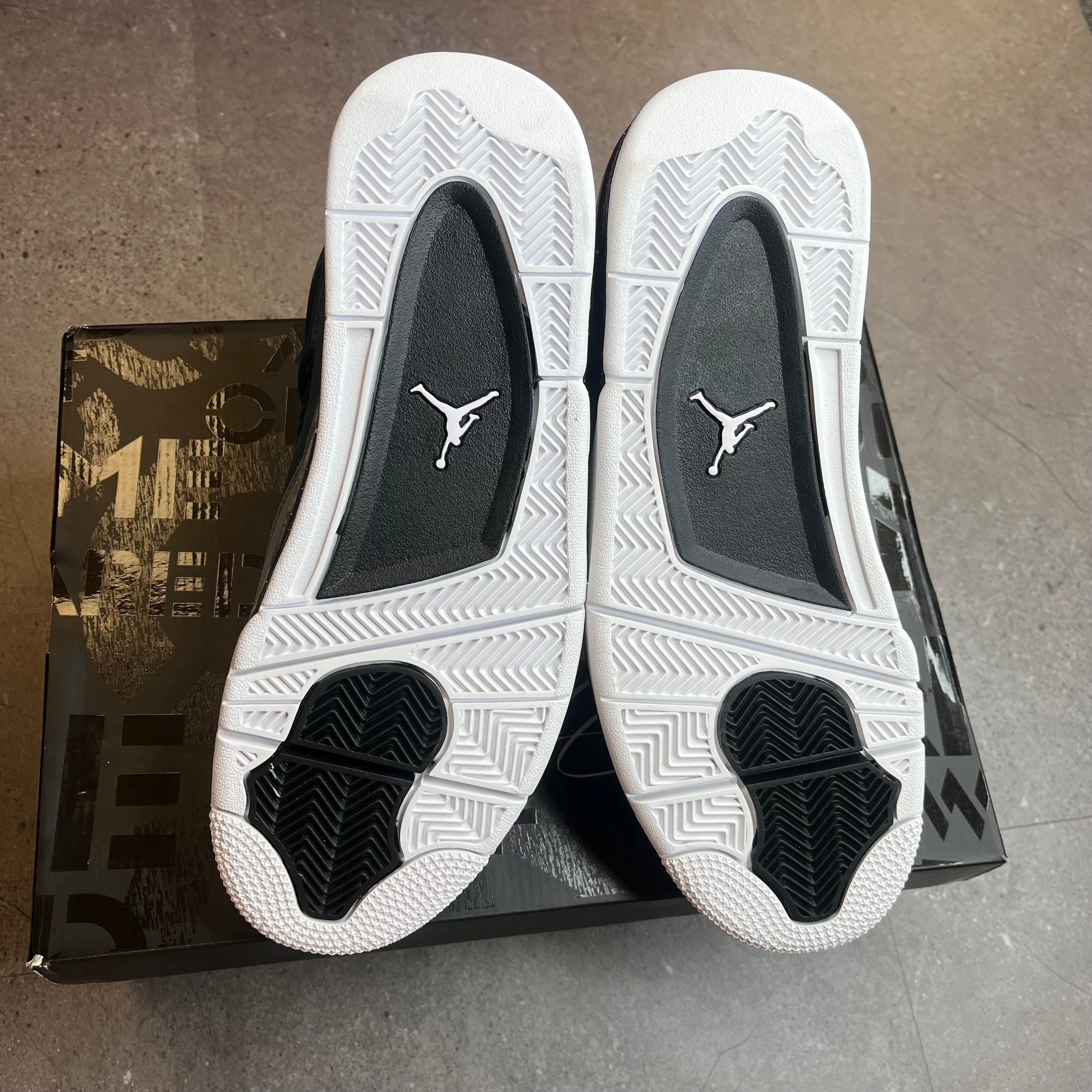 Jordan 4 ‘Fear’