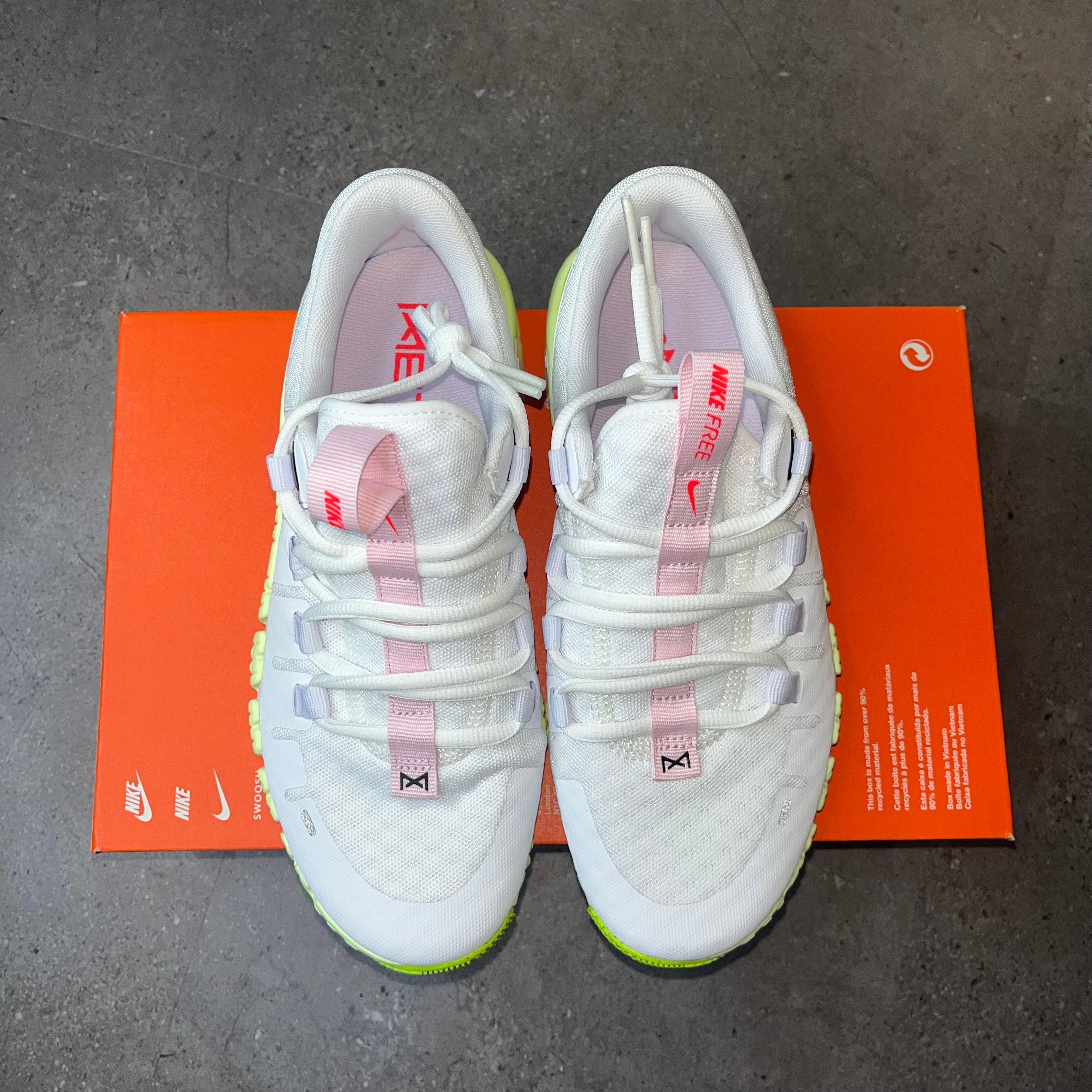 Nike Metcon 5 White Bright Crimson