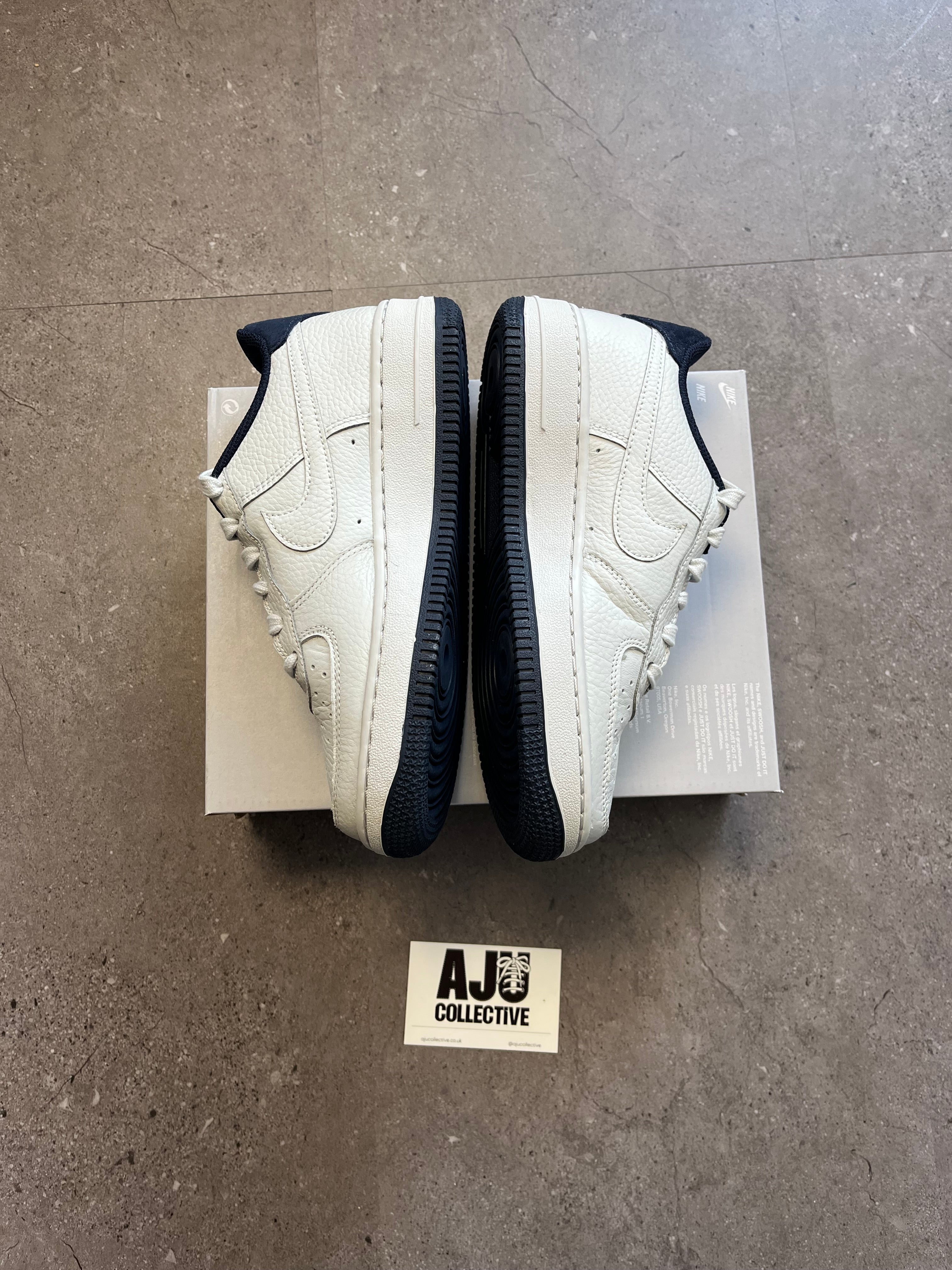 Nike Air Force 1 White Photon Dust