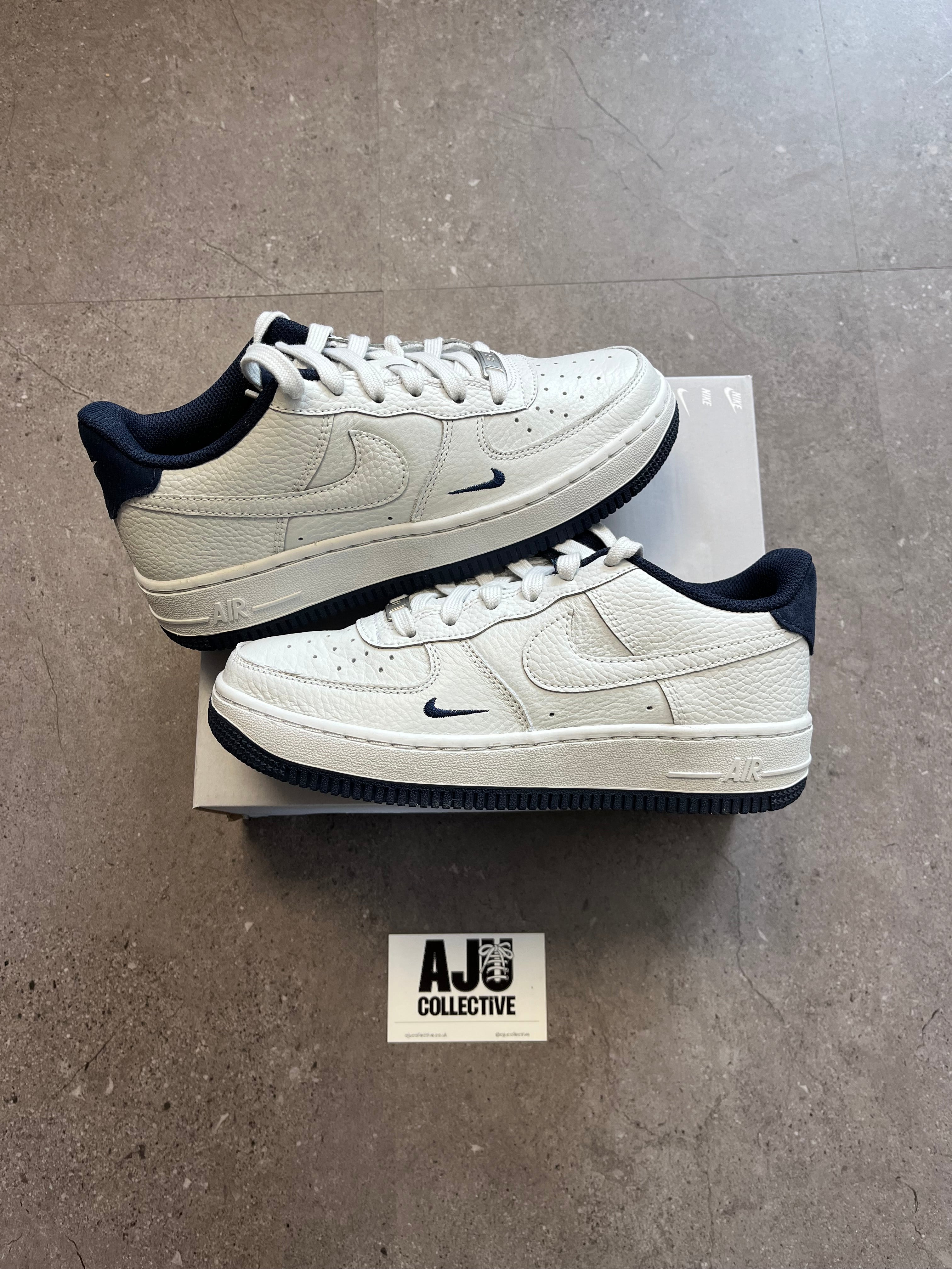 Nike Air Force 1 White Photon Dust
