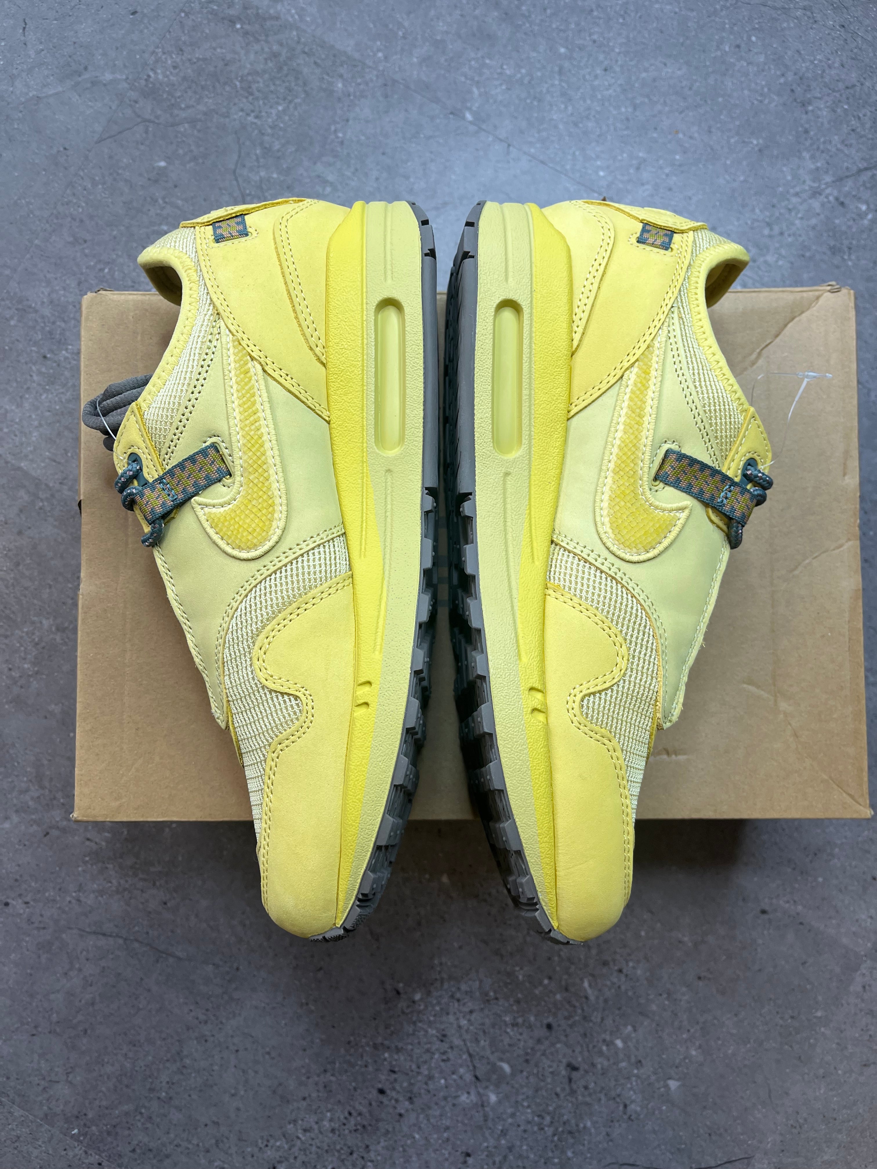 Air Max 1 x Travis Scott Saturn Gold