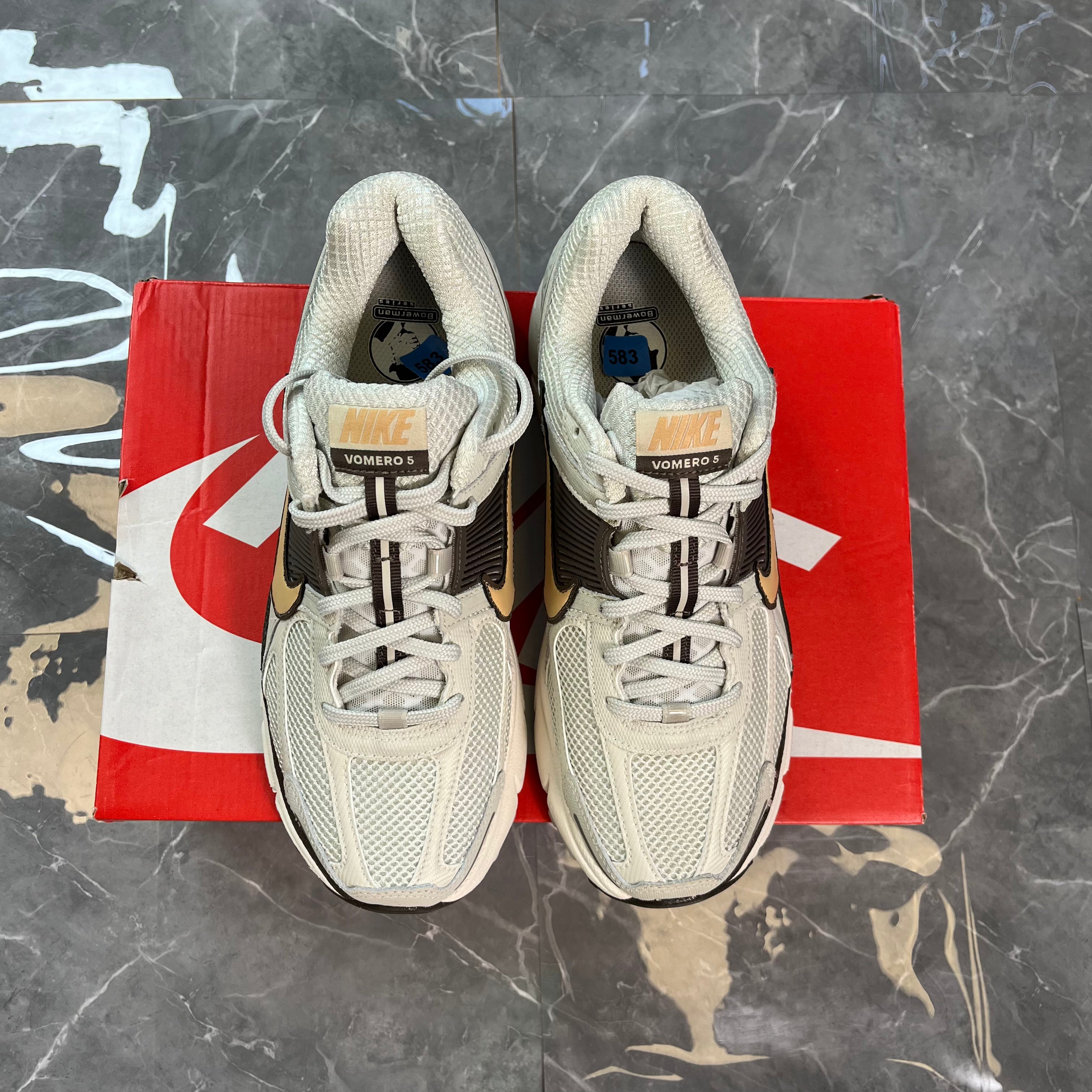 Nike Wmns Zoom Vomero 5 'Light Bone Sesame'