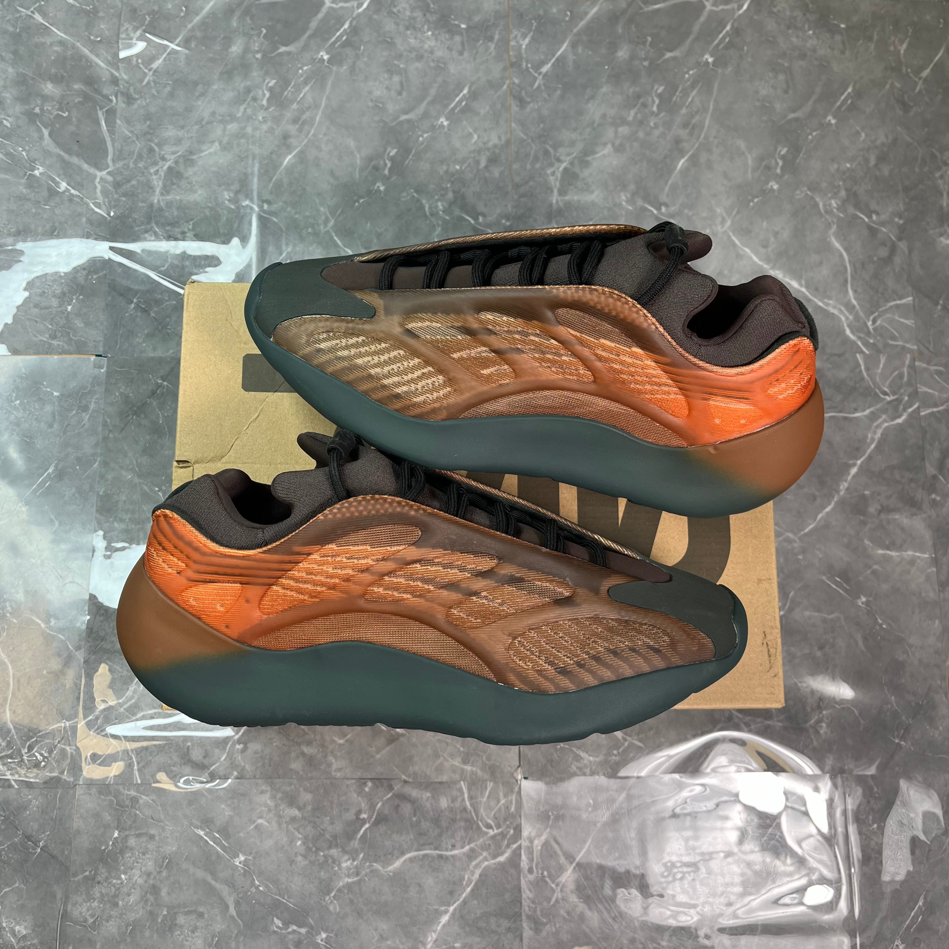 adidas Yeezy 700 V3 'Copper Fade'