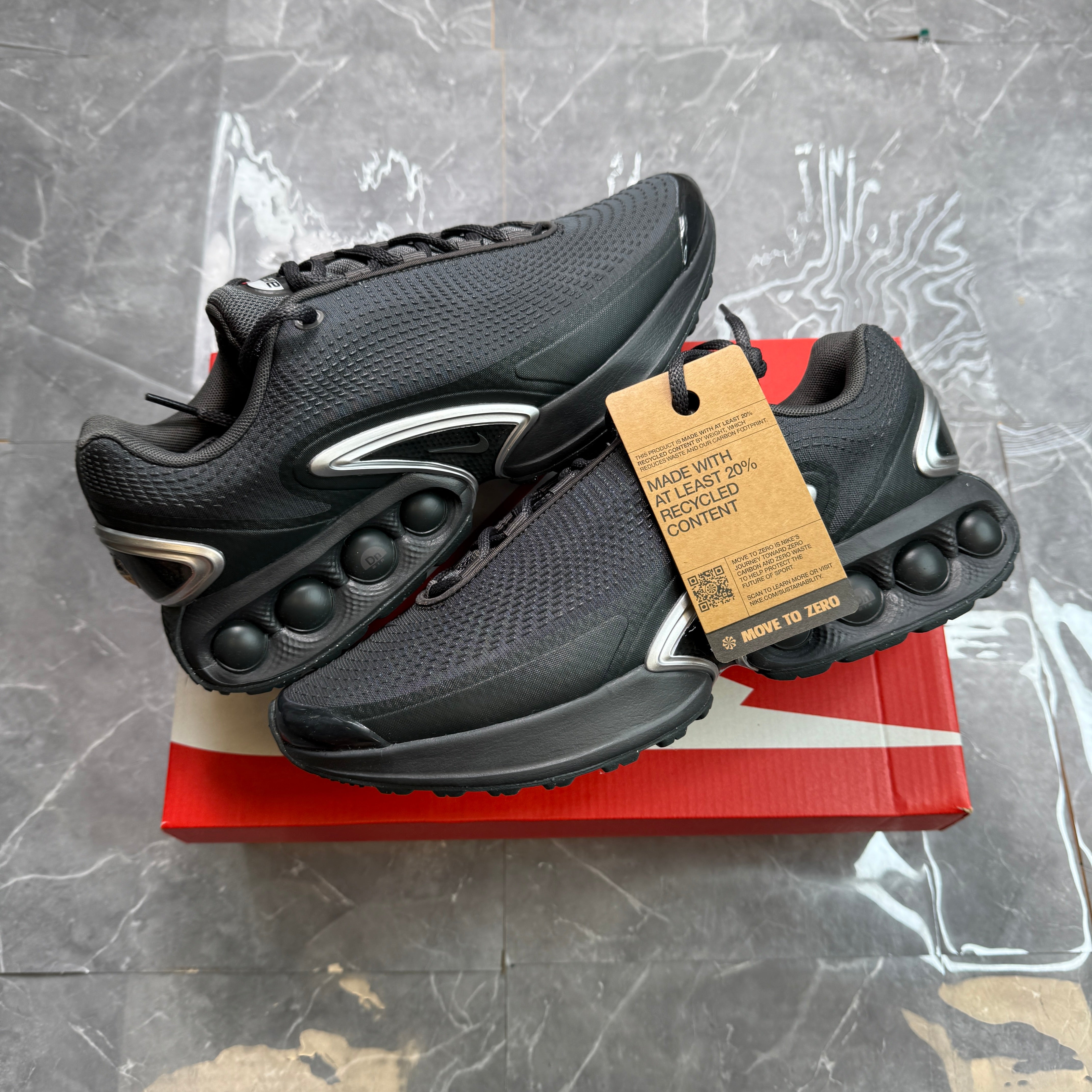Air Max DN Medium Ash