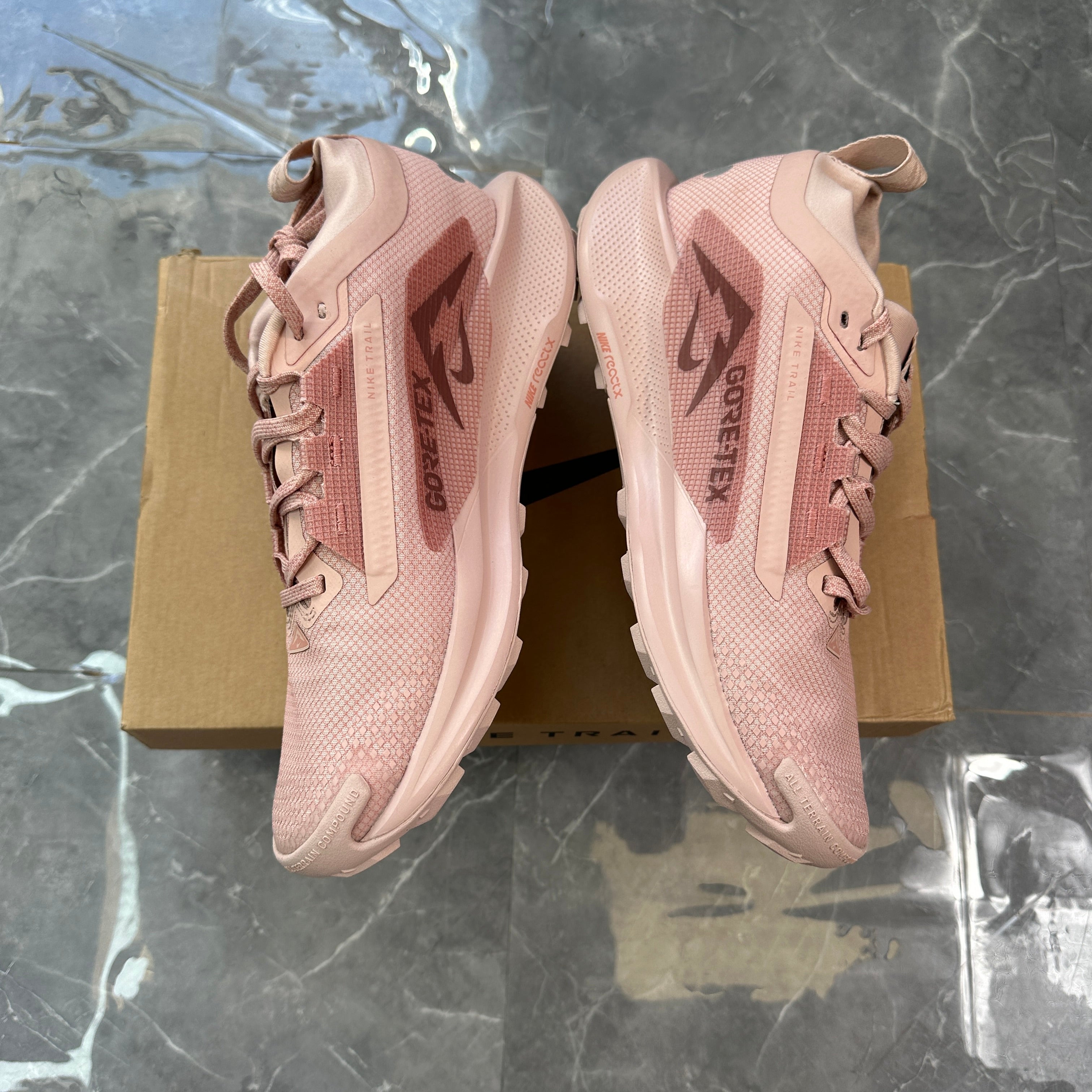 Nike Wmns Pegasus Trail 5 GORE-TEX 'Pink Oxford'