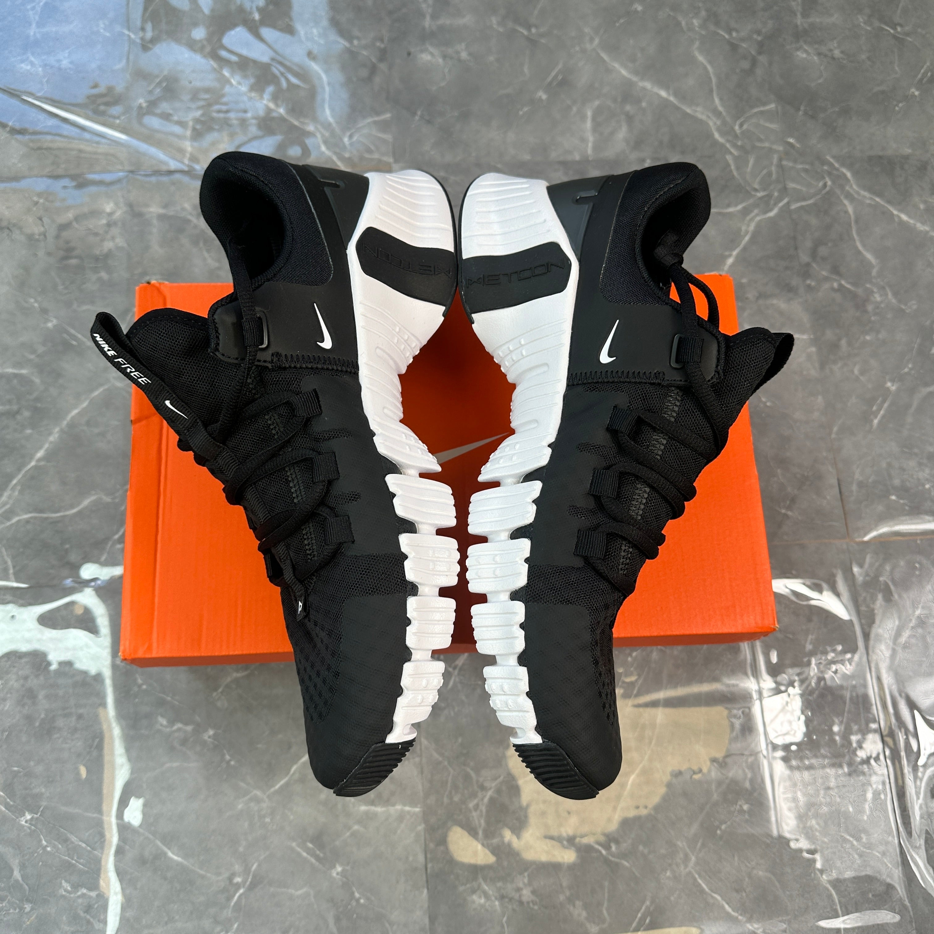 Nike Free Metcon 5 'Black White'