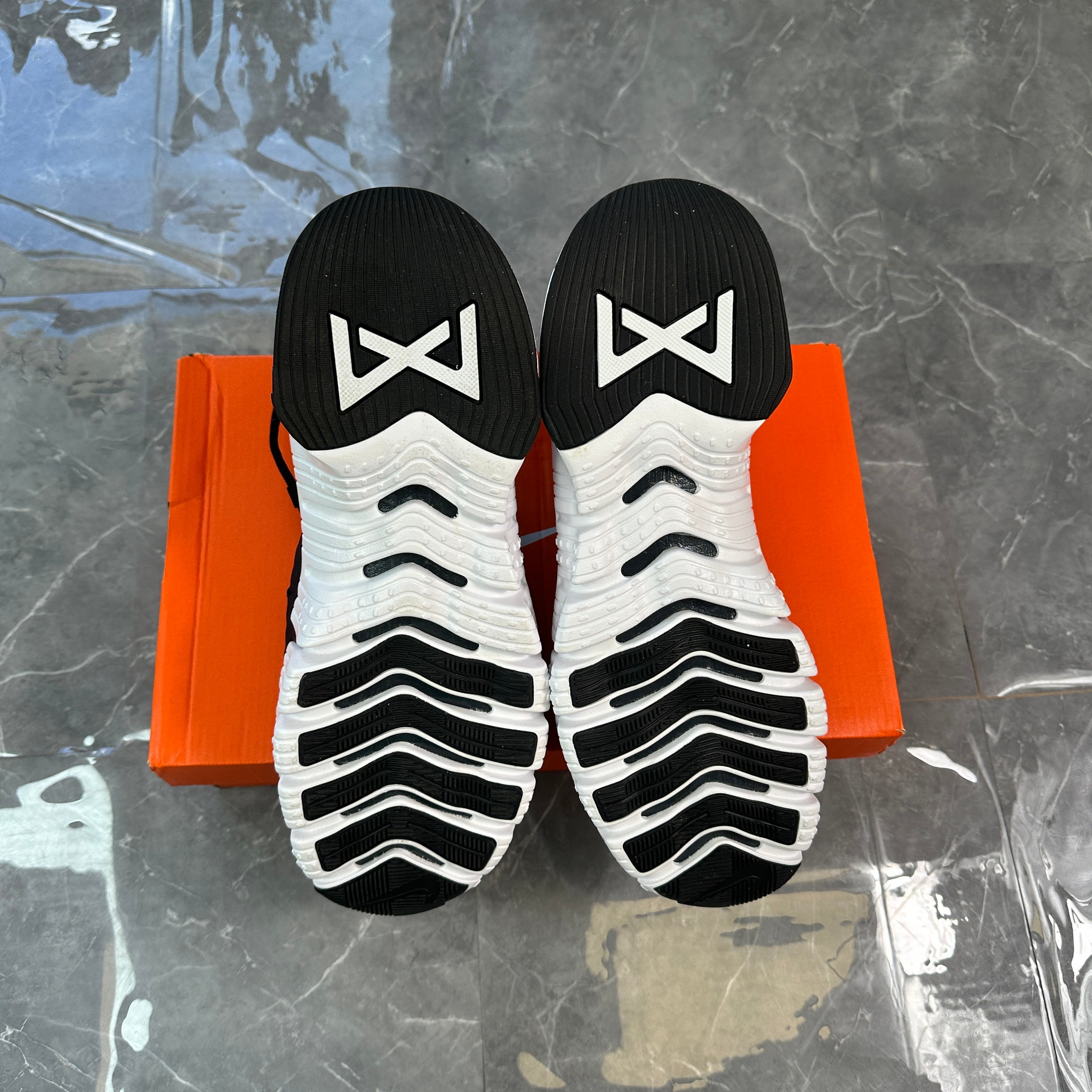 Nike Free Metcon 5 'Black White'