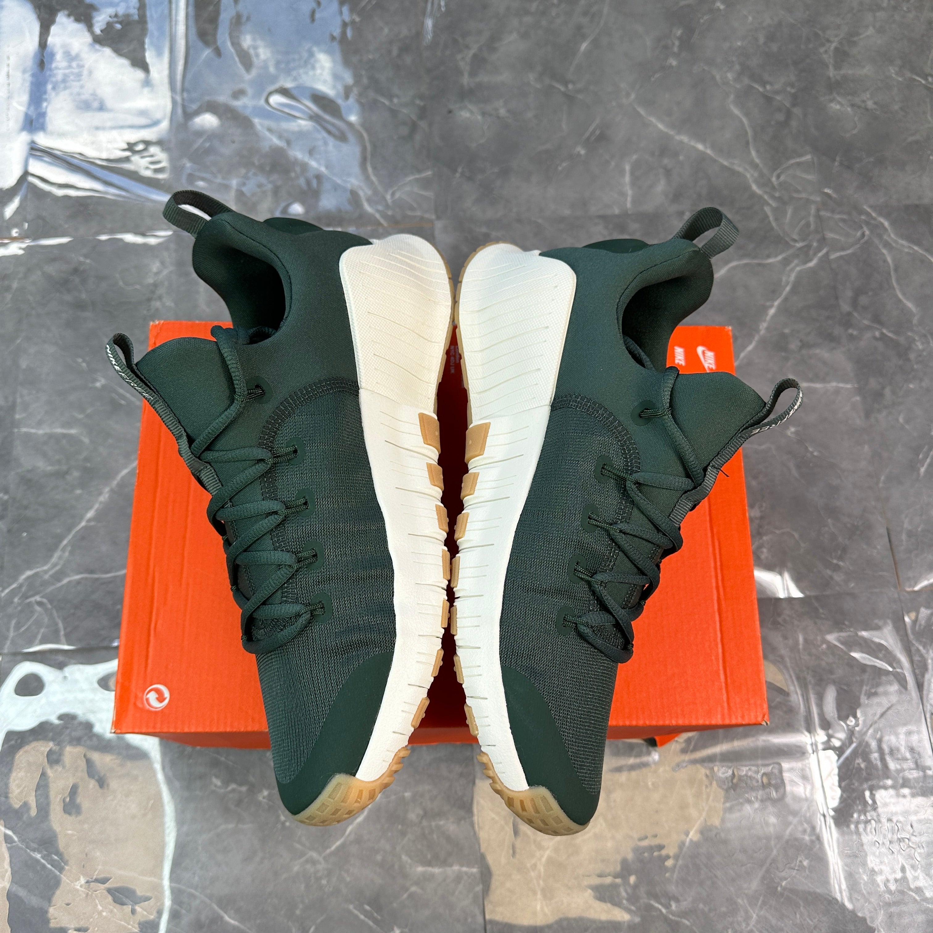 Nike Wmns Free Metcon 6 'Vintage Green'