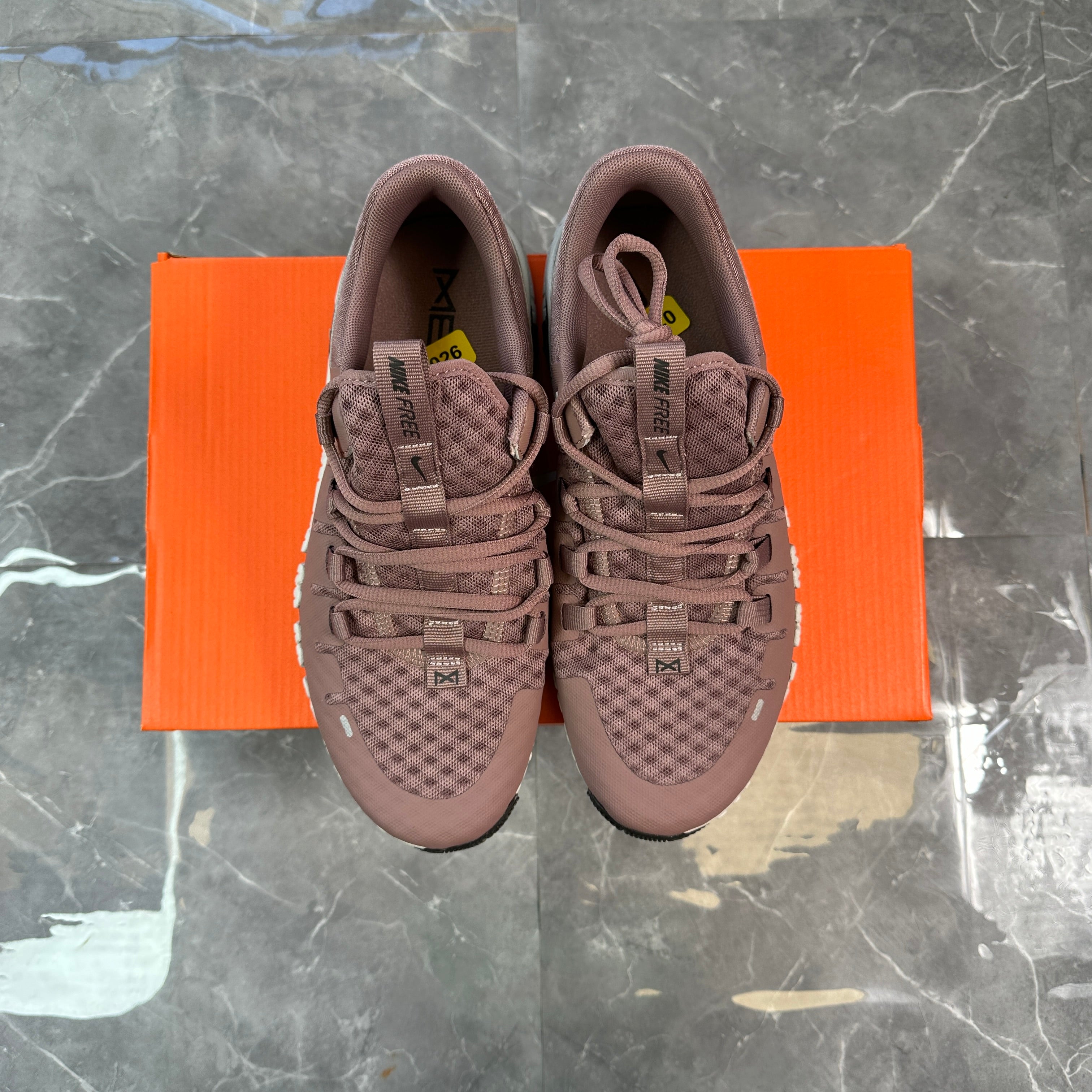 Nike Wmns Free Metcon 5 'Smokey Mauve'