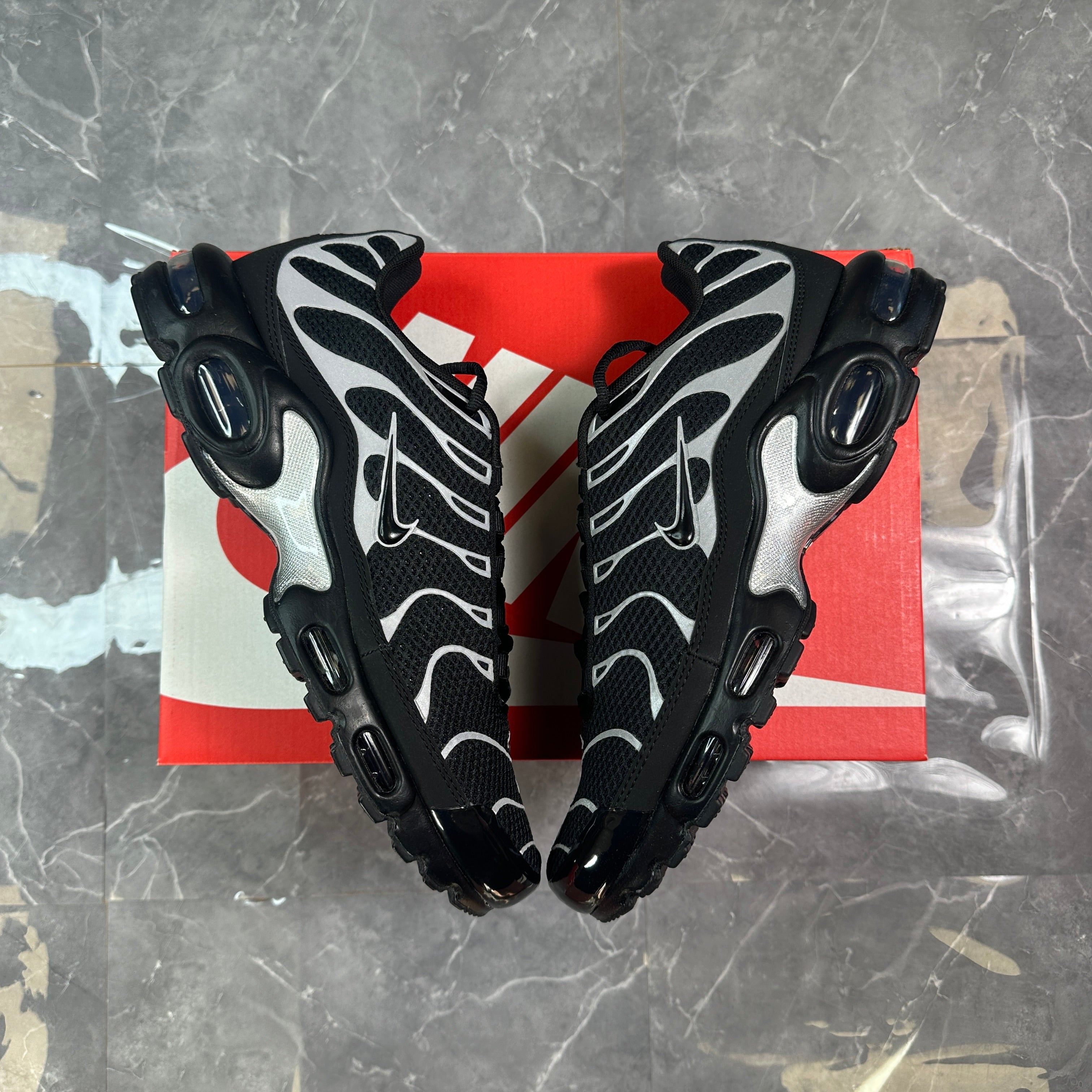 Nike Air Max Plus Black Reflective Silver