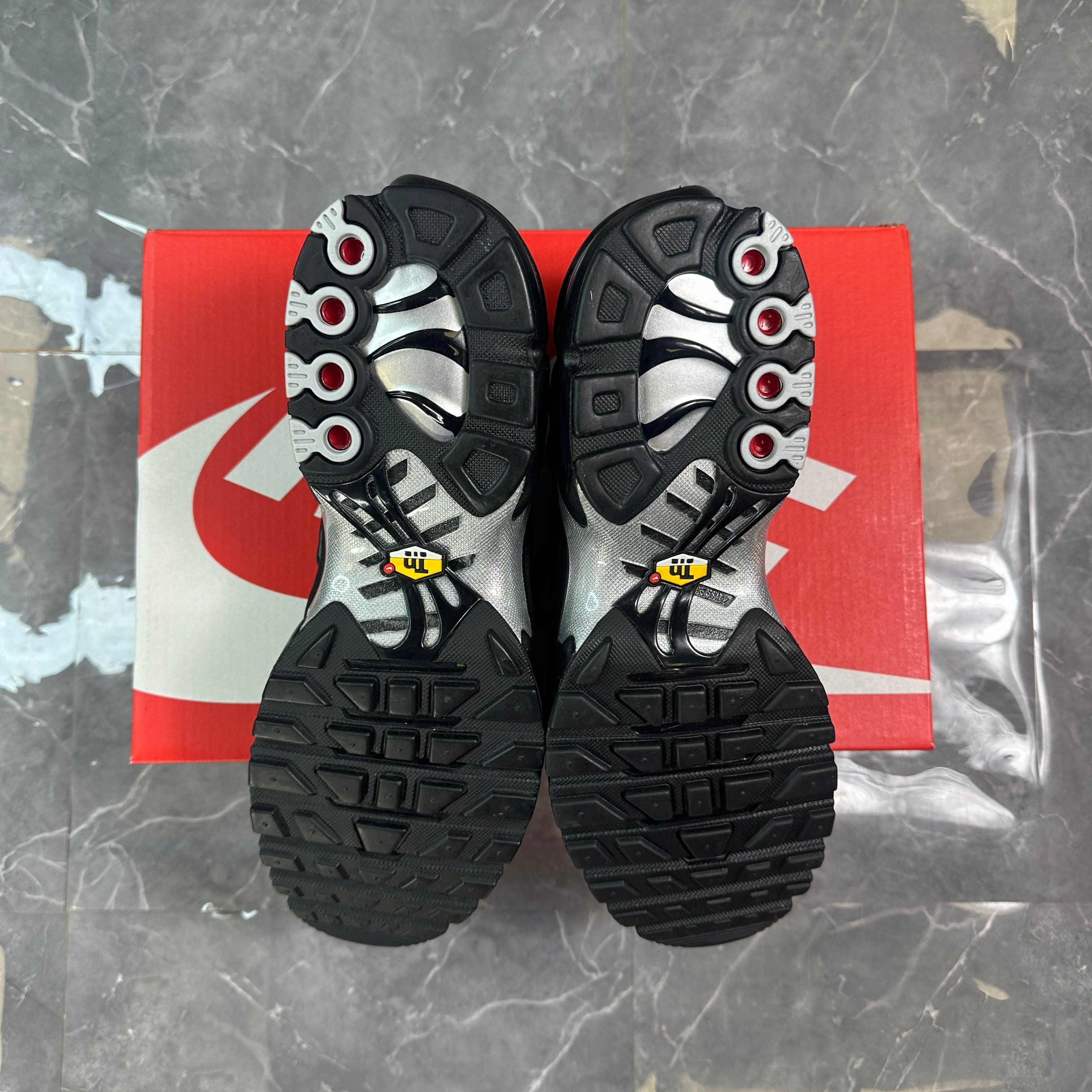 Nike Air Max Plus Black Reflective Silver
