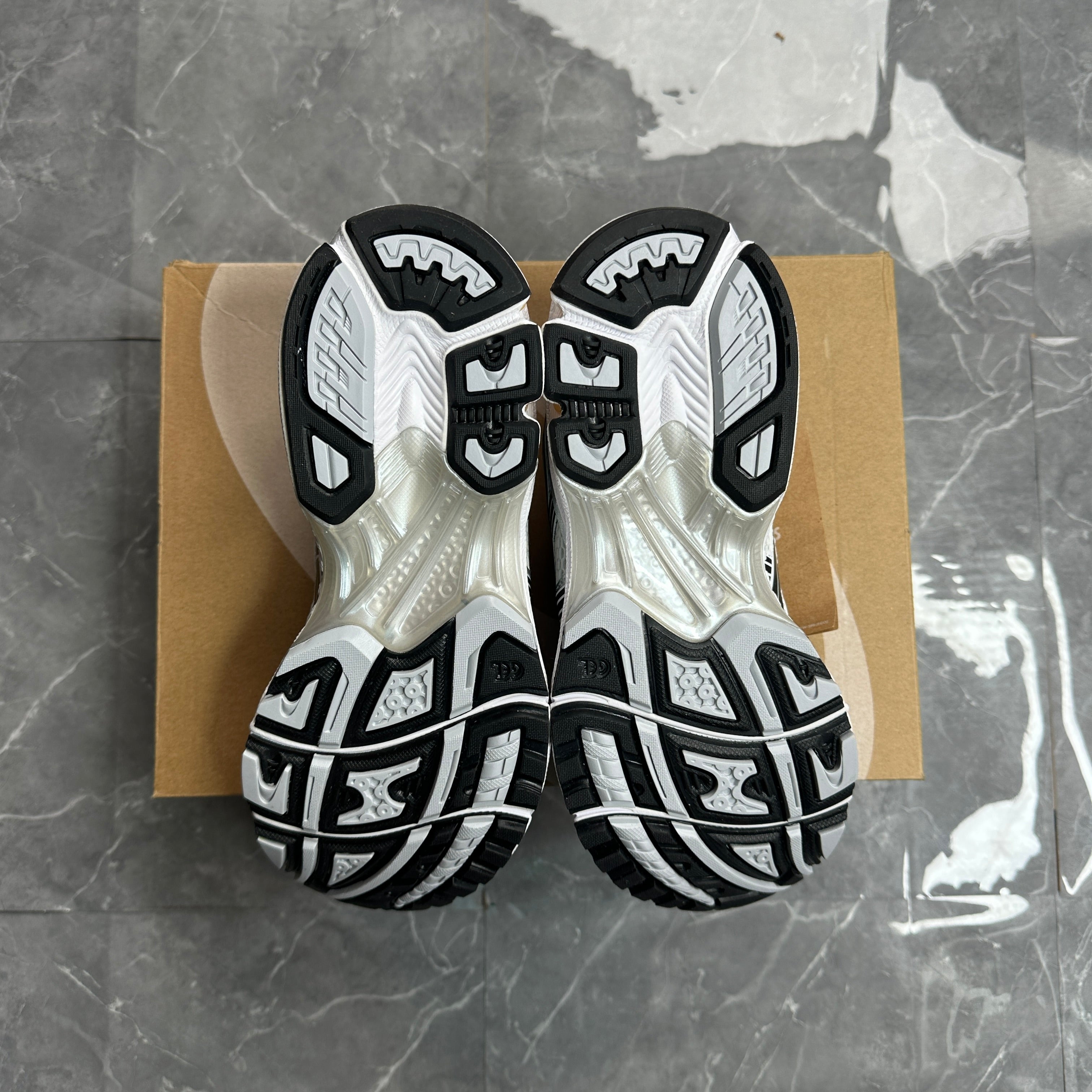 Asics Gel-Kayano 14 White/Tai-Chi Yellow